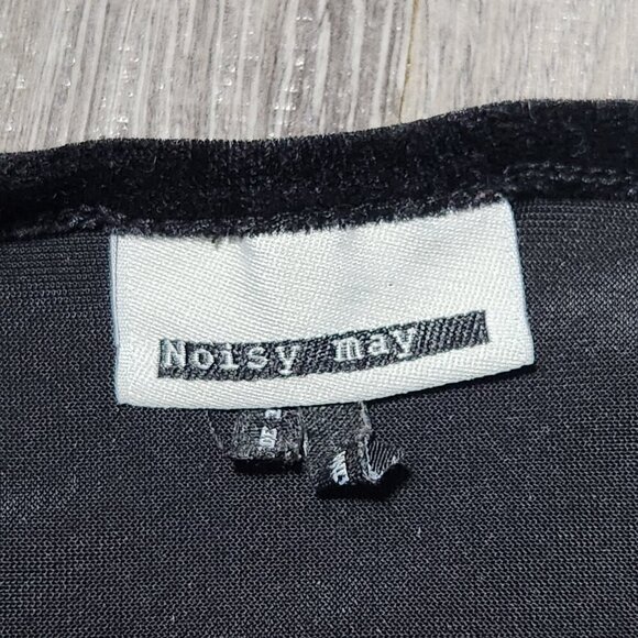 Black velvet and mesh cutout bodycon long-sleeved mini dress from Noisy May - Picture 7 of 16